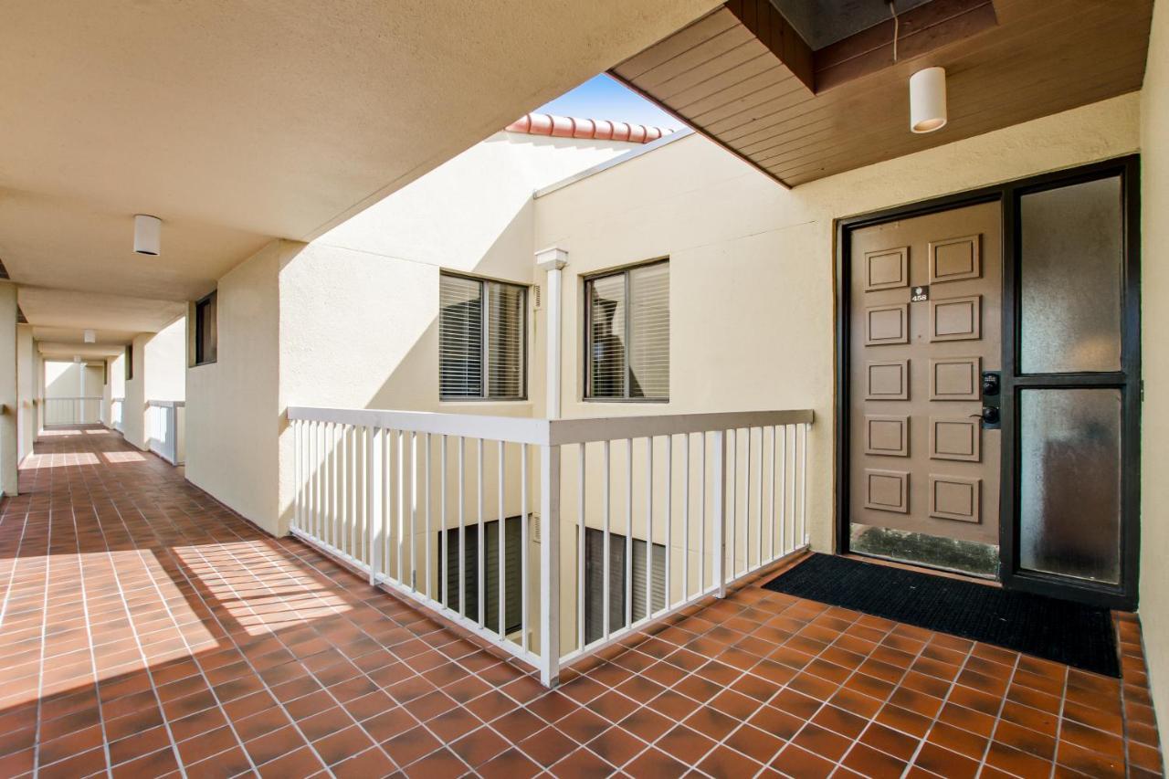 King & Prince Villa 458 East End Exterior photo